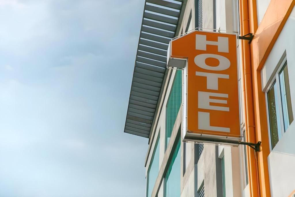 1 Hotel Mahkota Cheras Eksteriør bilde